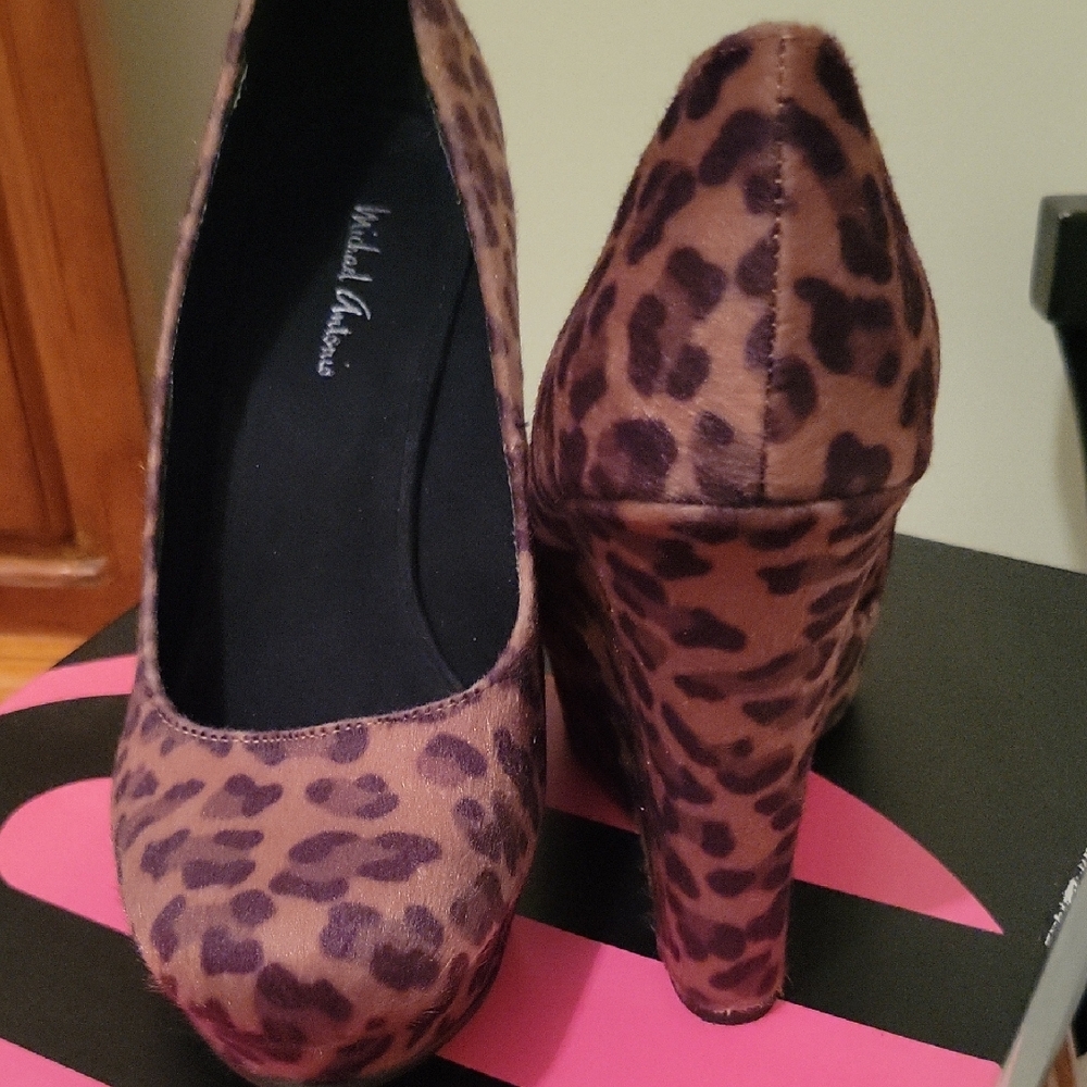 Michael Antonio Brown and Purple Leopard Heels